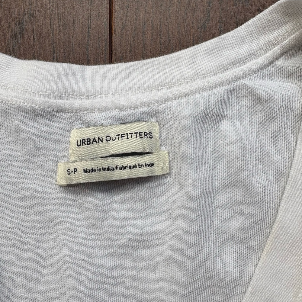 Urban Outfitters Cream V-Neck Peplum top - Picture 2 of 3